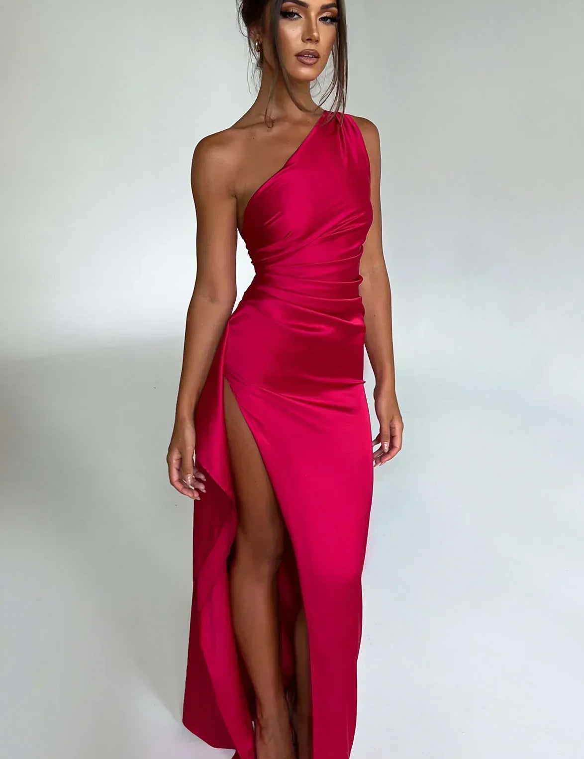 ariel-maxi-dress-red-dress-babyboo-fashion-30392566710335_1174x1800_711a652c-5863-446a-a60c-584169d5ecc8.webp