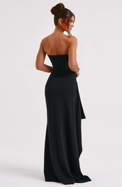 Maxi Jurk met Hoge Split en Off-Shoulder