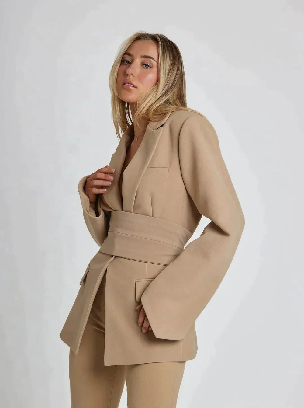 Blazer met riem in elegante stijl voor vrouwen